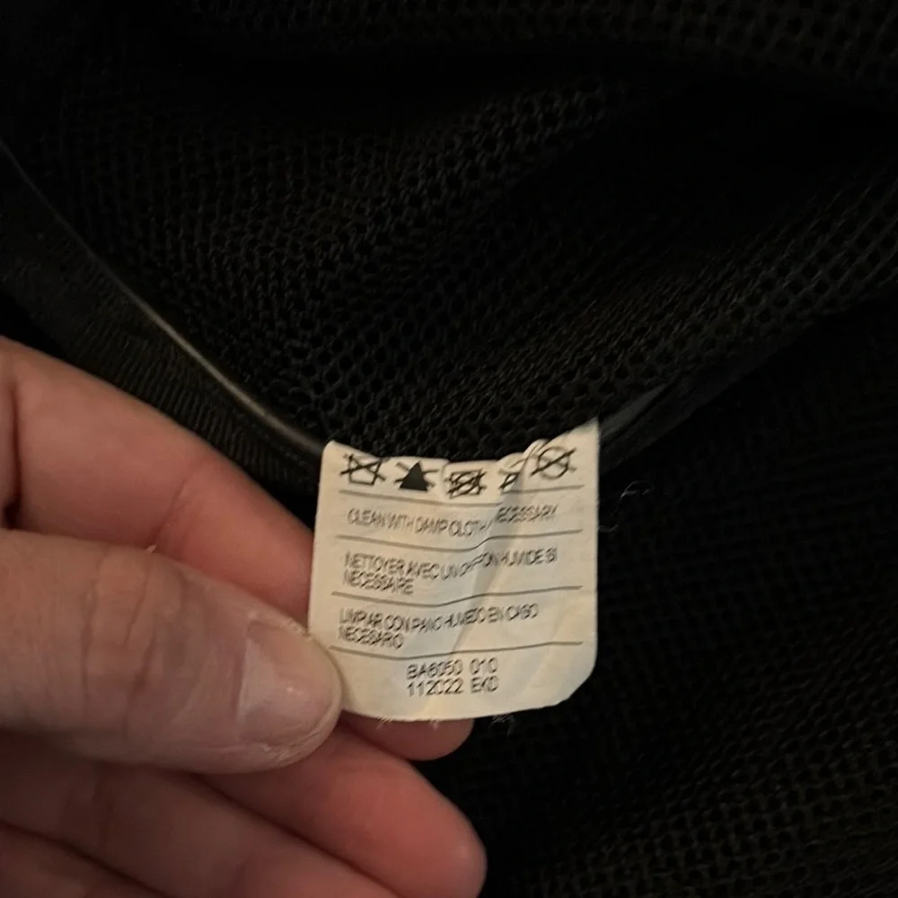 Nike Black Backpack Versatile and Minimalist Design - Picture 7 of 7